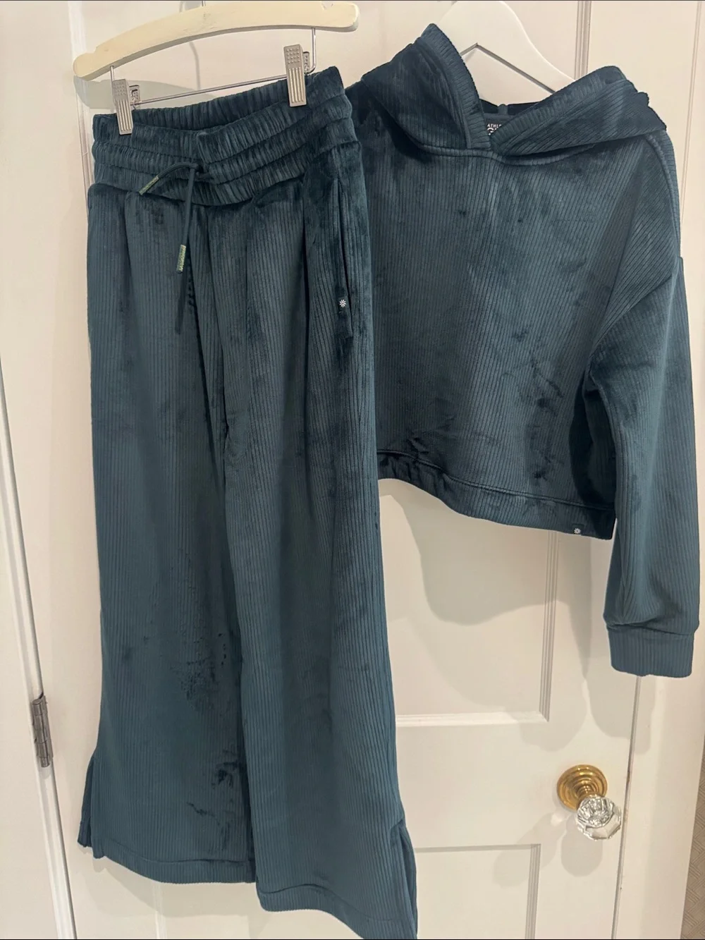 Athleta Girl Cozy Rib Velour Cropped Hoodie & wide leg Sweat pants -dark Green M